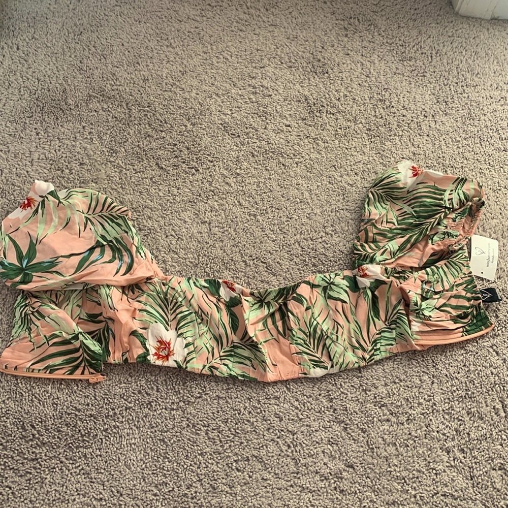 Hibiscus Floral Puff Sleves Top Windsor